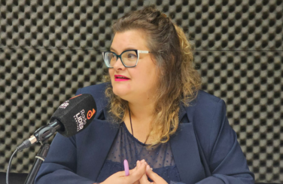 Os nenos non necesitan institucións, necesitan familias.