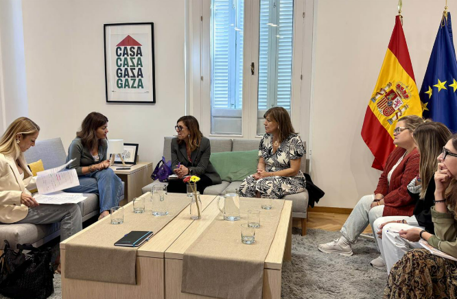 Rego aboga por impulsar el modelo de acogimiento familiar para garantizar los derechos de la infancia y la adolescencia